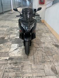 Honda integra 750 s abs dct ( 22.500 km )