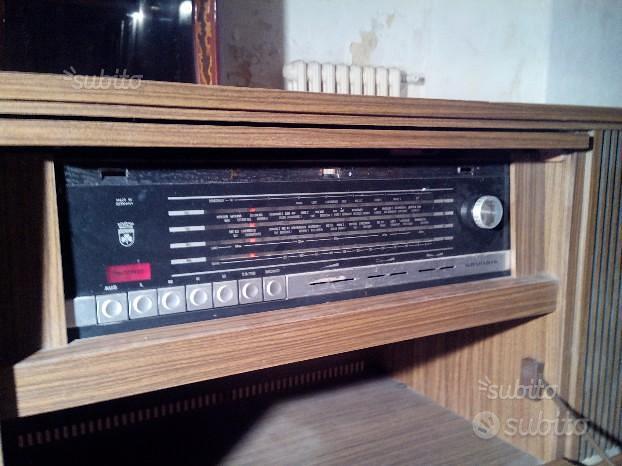 Vecchio mobile Radio e giradischi anni 60 Grundig - Collezionismo In  vendita a Bari