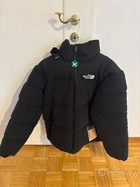 THE NORTH FACE – Nuptse High Pile "Sherpa" (Nera)