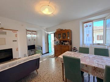 2 LOCALI A GARGNANO