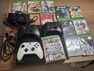 Xboxe One 500 GB con 2 controller e giochi