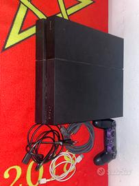 PlayStation 4 da 500GB + 11 giochi e 1 joystick