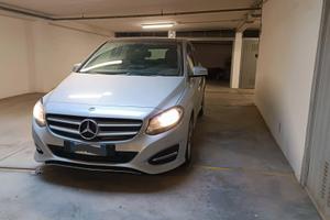 Mercedes Classe B 180d, solo 39.900 Km Tetto Panor