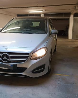 Mercedes Classe B 180d, solo 39.900 Km Tetto Panor
