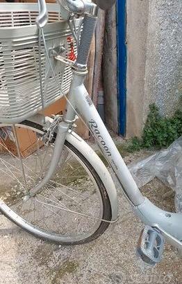 Bicicletta pedalata ass.contatto whatsapp descriz.