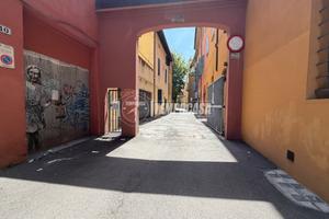 POSTO AUTO AD.ZE PALAZZO BENTIVOGLIO