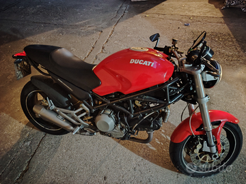 Ducati Monster 1000 Dark I.E. Anno 2005