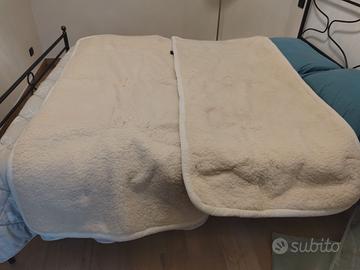 2 coprimaterassi singoli in lana