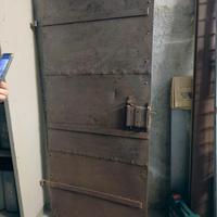 porta antica  in ferro del 1700