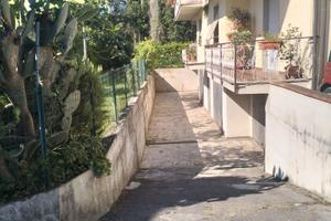 Marina di Massa - Appartamento in quadrifamigliare