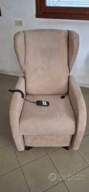 Poltrona elettrica con due motori schiena/piedi