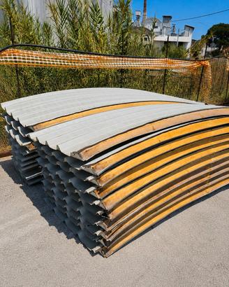 Pannelli coibentati curvi per tetti 2,90×1,10 m