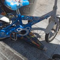 bicicletta blu