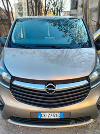 Opel Vivaro - 8 posti