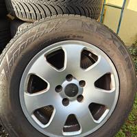 Pneumatici invernali + cerchi in lega originali