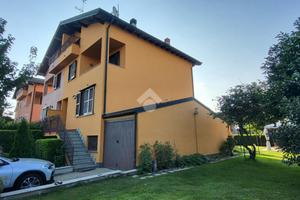 PORZIONE DI BIFAMILIARE A ROBECCO SUL NAVIGLIO