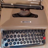 macchina da scrivere Lettera 22