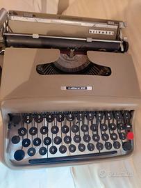 macchina da scrivere Lettera 22