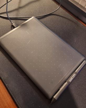 One by Wacom (CTL-472)