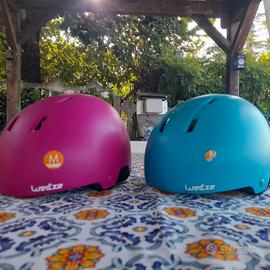 2 caschi della decathlon 