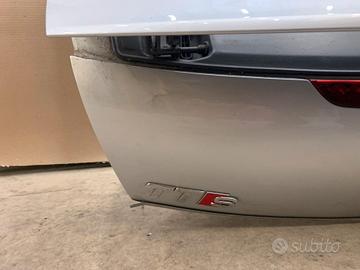 BAULE POSTERIORE TT S CON ALETTONE tts ttrs rs