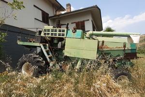 mietitrebbia autolivellante ARBOS 565/A4L