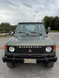 Mitsubishi Pajero 2.5 TD Canvas-top