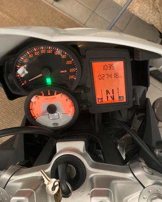 Bmw f800r