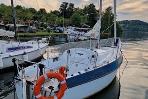 Imbarcazione a vela ETAP 22