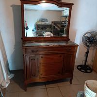 mobile con piano in marmo 