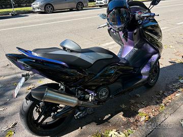 Carene tmax 2009 nero lucido e viola