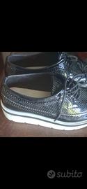 Scarpe nuove vernice nera