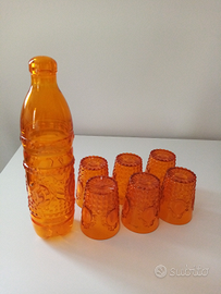 Bottiglia e 6 bicchieri Baci Milano