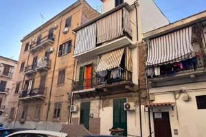 3 LOCALI A PALERMO