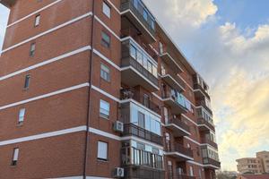 Stanza singola in appartamento ristrutturato