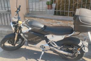 Super Soco TC Max - 2021