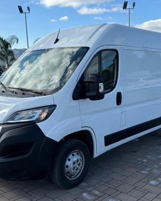 Peugeot Boxer 2.2 BlueHDi 140 S&S L2 H2 +IVA