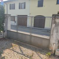 portone scorrevole con motore