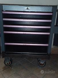 Carrello attrezzi + attrezzi 