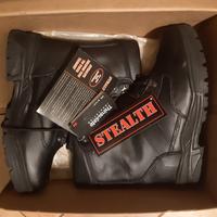Anfibi Stealth Thinsulate mai usati,nuovi 41.