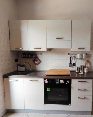 Cucina  condizioni molto buone
