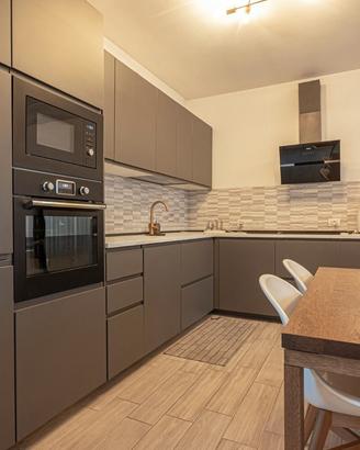 Cucina come nuova con elettrodomestici 3,6m x 2,6