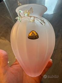 Vaso in vetro opalino rosa, Via Veneto