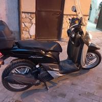 Yamaha xenter 150 scooter 