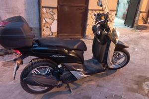 Yamaha xenter 150 scooter 