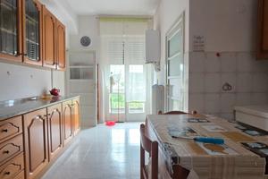 Luminoso appartamento in Via Duca D'Aosta