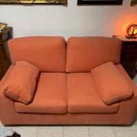 2 divani (2 e 3 posti)