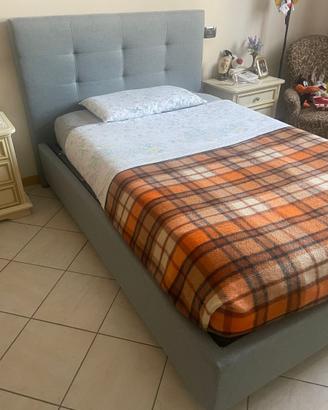 Letto con contenitore da una piazza e mezza