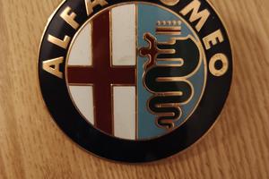 stemma alfa romeo 