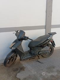 scooter marca Kimko Agility 125